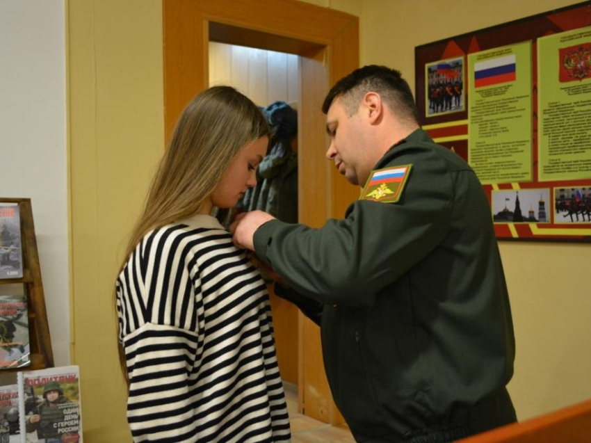 ​Воспитанникам Сретенского центра для несовершеннолетних вручили медали за помощь военнослужащим